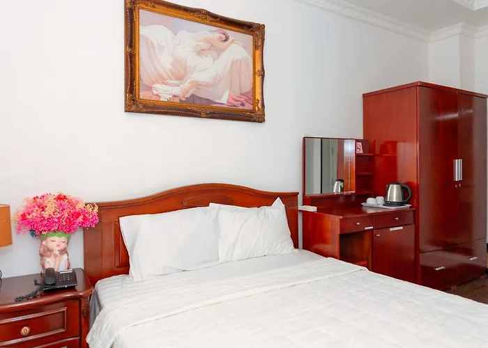 Happy Land Hotel